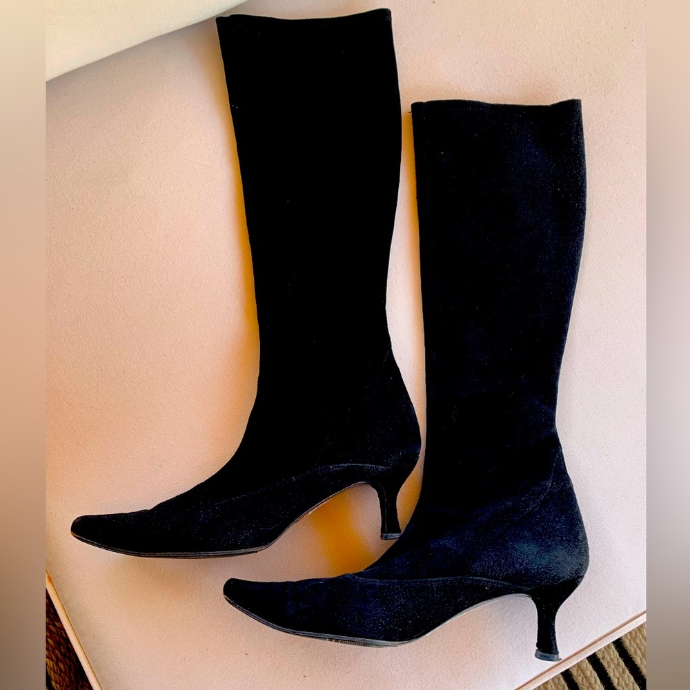 Rare find Black knee high Suart Weitzman suede leather boots
